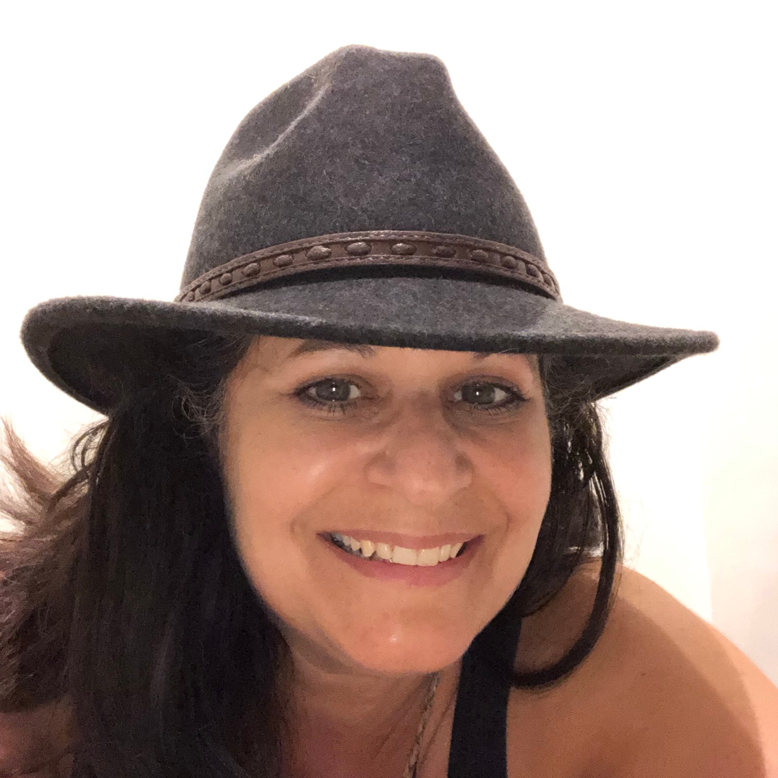photo of Polly Hall, writer